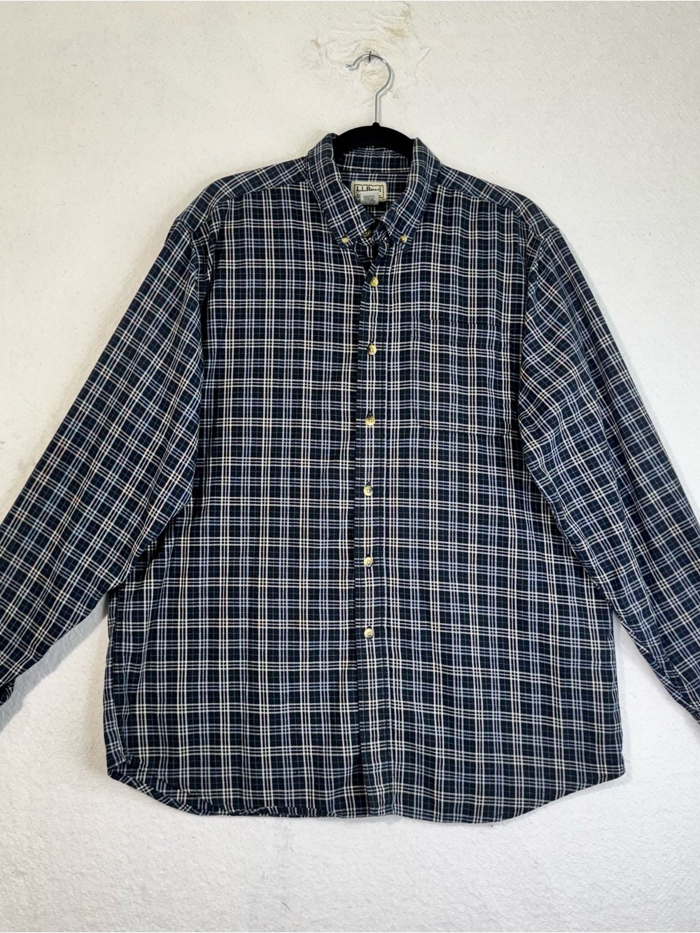 LL Bean Classic Men's Navy Blue & White Plaid Button-Down Shirt VTG Sport Preppy